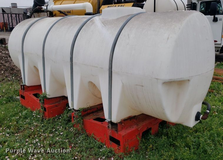 image for item DP7882 Poly tank