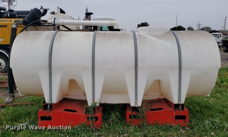 image for item DP7882 Poly tank