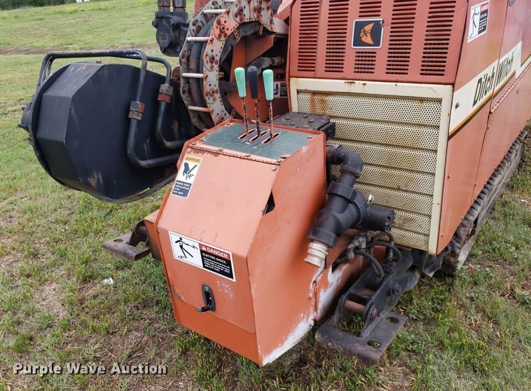 image for item DP7885 1998 Ditch Witch JT1720  directional boring unit