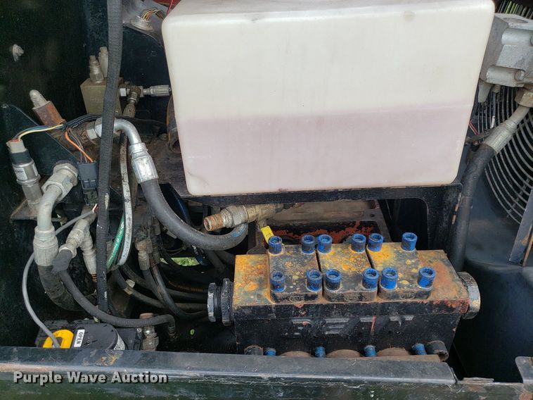 image for item DP7894 2013 Ditch Witch JT30 All-Terrain  directional boring unit