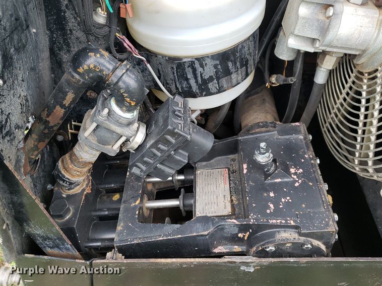 image for item DP7895 2011 Ditch Witch JT2020 Mach 1  directional boring unit