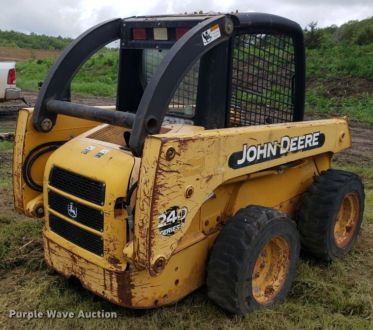image for item DP7904 2004 John Deere 240 Series II  skid steer loader