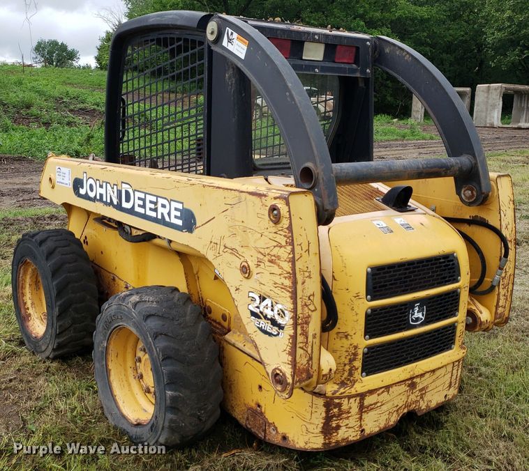 image for item DP7904 2004 John Deere 240 Series II  skid steer loader