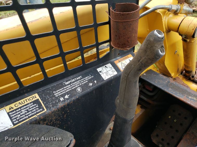 image for item DP7904 2004 John Deere 240 Series II  skid steer loader