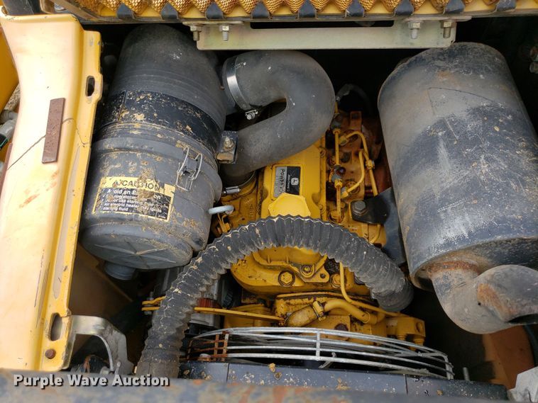 image for item DP7904 2004 John Deere 240 Series II  skid steer loader