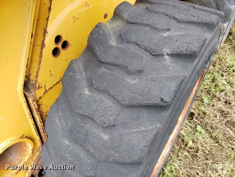 image for item DP7904 2004 John Deere 240 Series II  skid steer loader