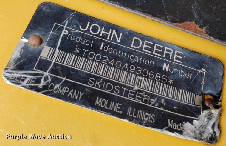image for item DP7904 2004 John Deere 240 Series II  skid steer loader
