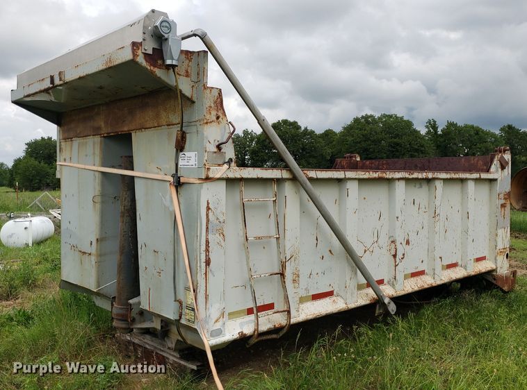 image for item DP7906 1999 BMT-400  dump bed