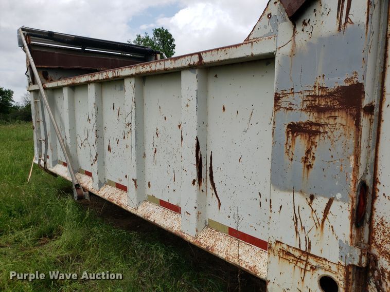 image for item DP7906 1999 BMT-400  dump bed