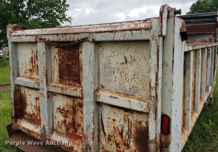 image for item DP7906 1999 BMT-400  dump bed