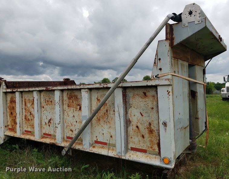 image for item DP7906 1999 BMT-400  dump bed