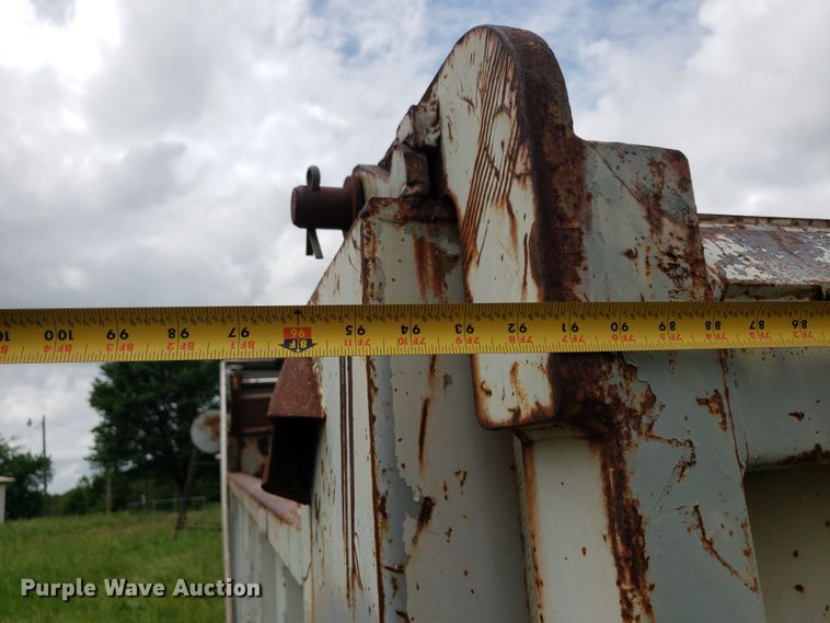 image for item DP7906 1999 BMT-400  dump bed