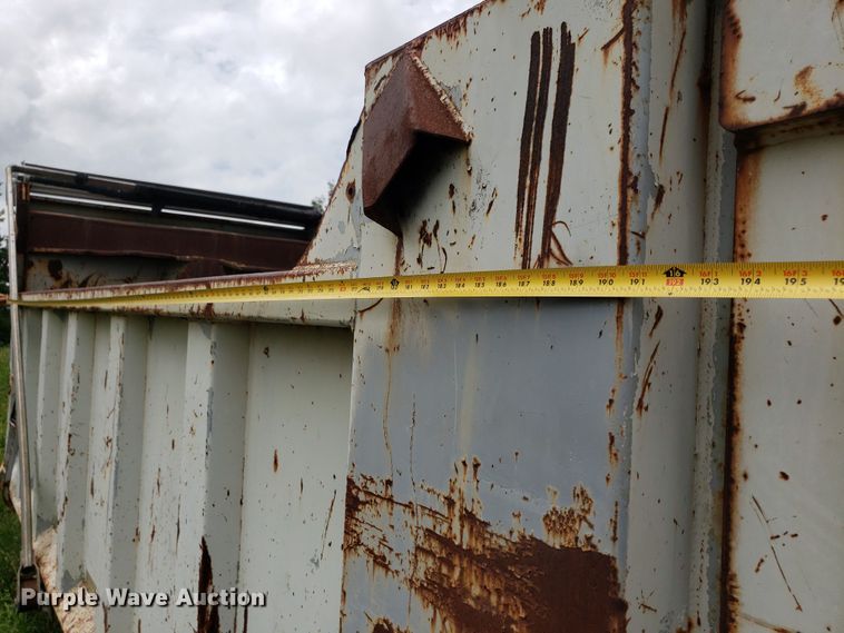 image for item DP7906 1999 BMT-400  dump bed