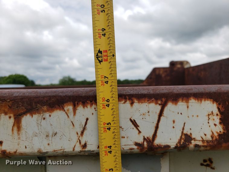 image for item DP7906 1999 BMT-400  dump bed