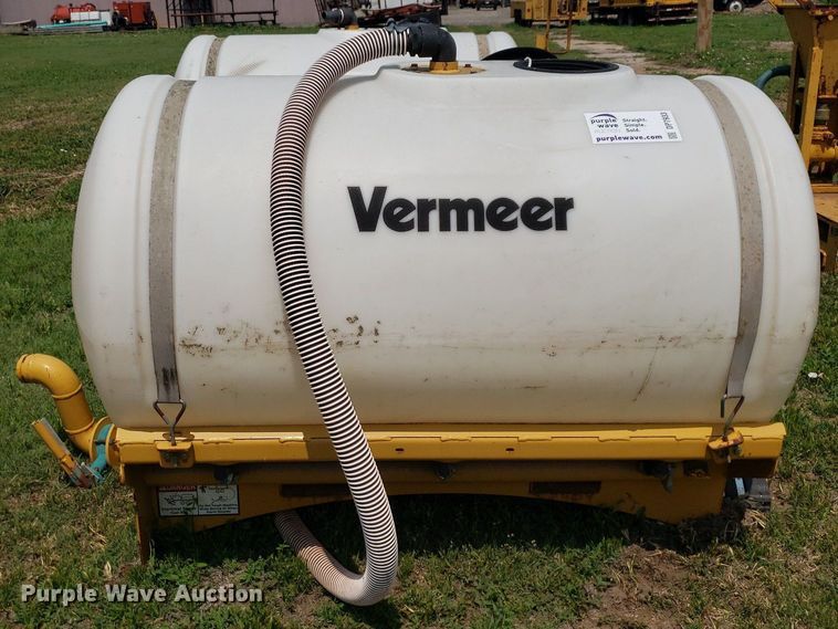 image for item DP7933 (2) Vermeer poly tanks