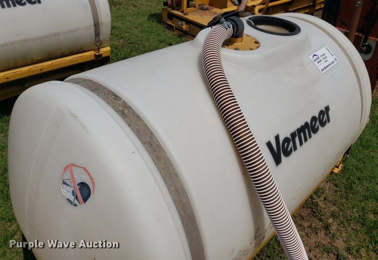 image for item DP7933 (2) Vermeer poly tanks