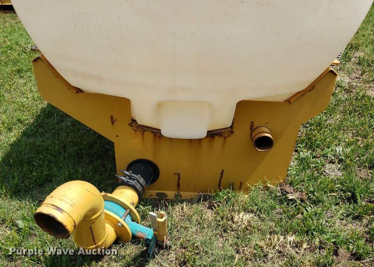 image for item DP7933 (2) Vermeer poly tanks