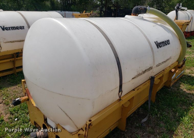 image for item DP7934 (5) poly tanks