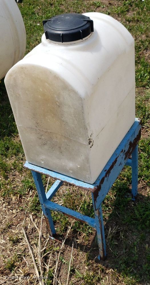 image for item DP7934 (5) poly tanks