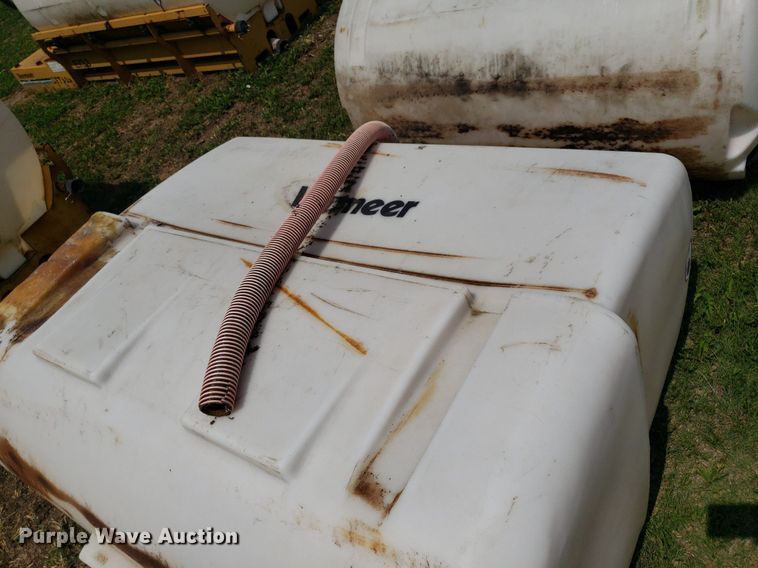 image for item DP7934 (5) poly tanks