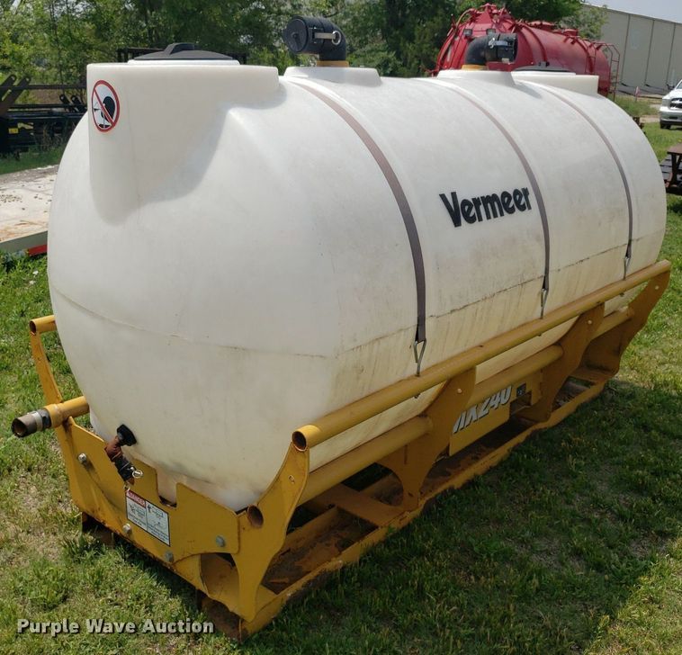image for item DP7935 Vermeer MX240  tank