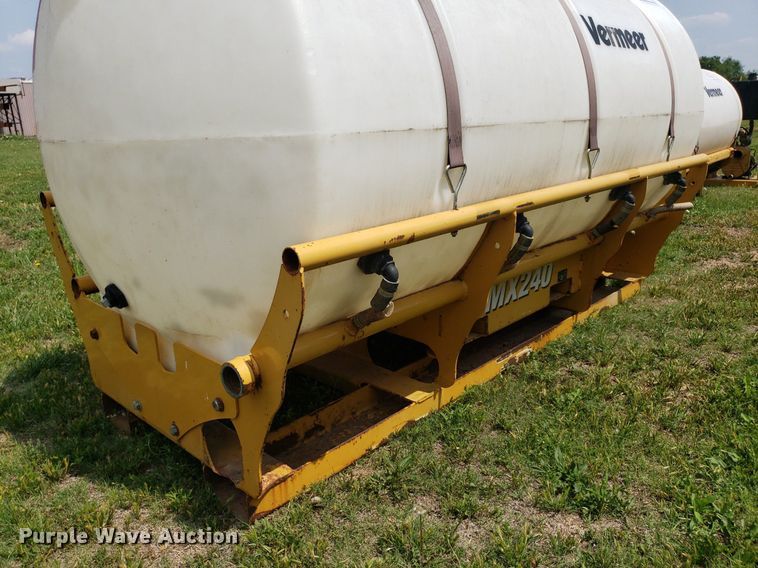 image for item DP7935 Vermeer MX240  tank
