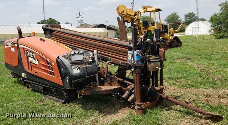 image for item DP7941 2004 Ditch Witch JT1220 Mach 1  directional boring unit