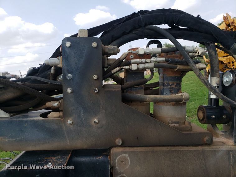 image for item DP7943 2005 Straightline 2020  directional boring unit