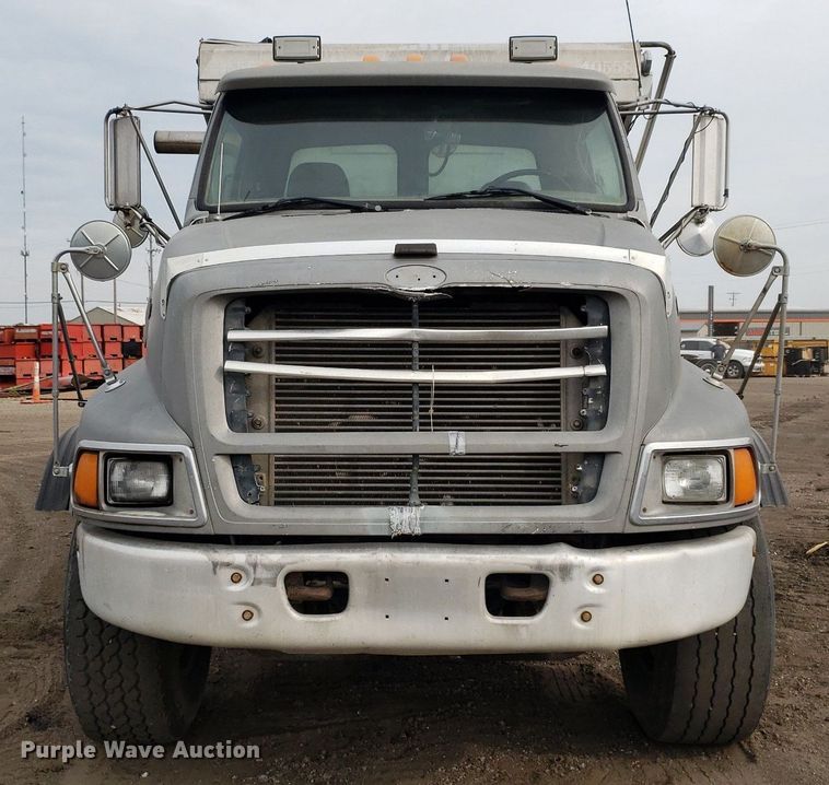 image for item DP7951 2000 Sterling L/LT9500  dump truck