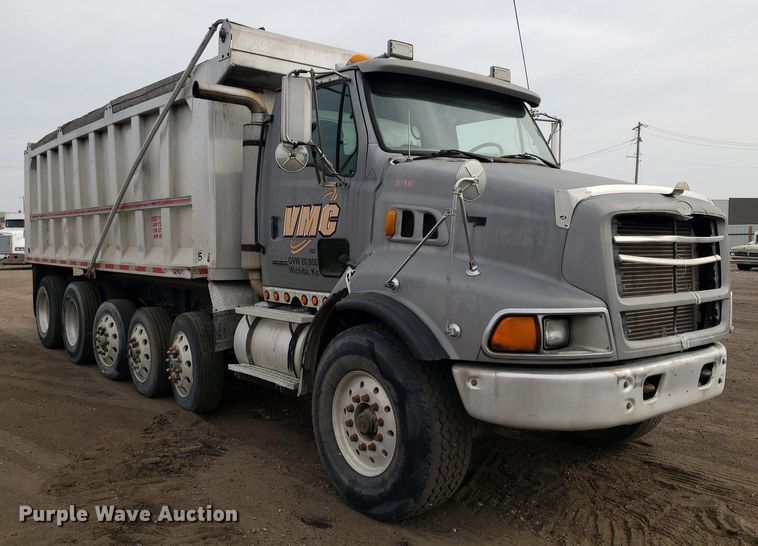 image for item DP7951 2000 Sterling L/LT9500  dump truck