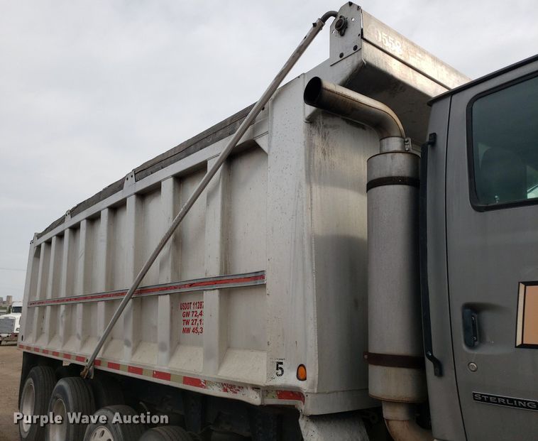 image for item DP7951 2000 Sterling L/LT9500  dump truck