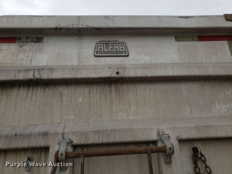 image for item DP7951 2000 Sterling L/LT9500  dump truck