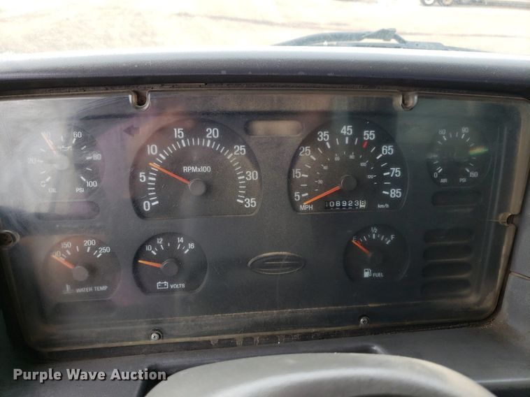 image for item DP7951 2000 Sterling L/LT9500  dump truck