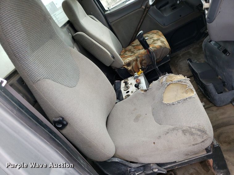 image for item DP7951 2000 Sterling L/LT9500  dump truck