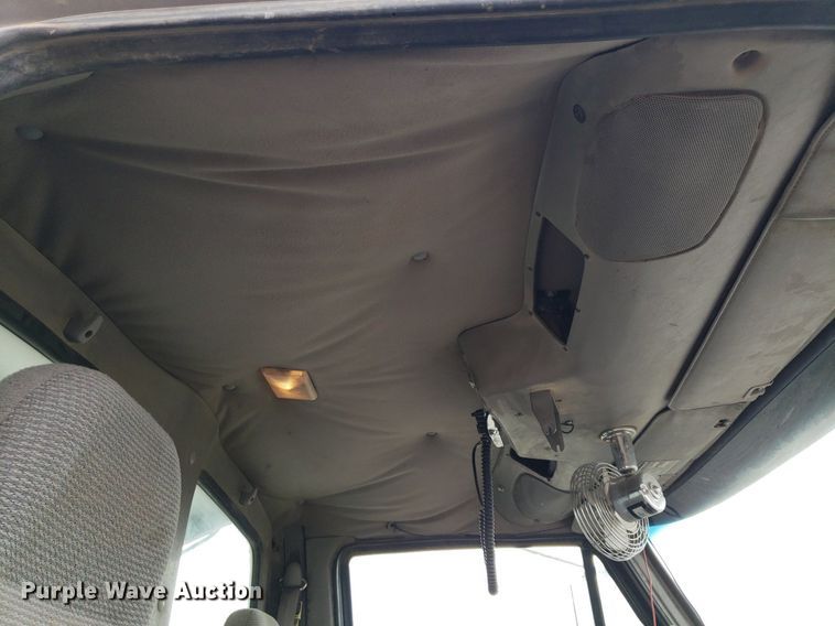 image for item DP7951 2000 Sterling L/LT9500  dump truck