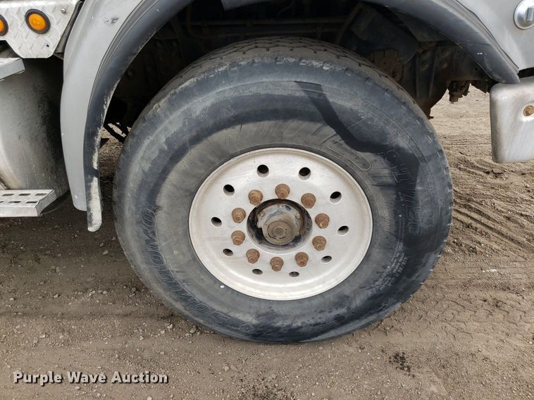 image for item DP7951 2000 Sterling L/LT9500  dump truck