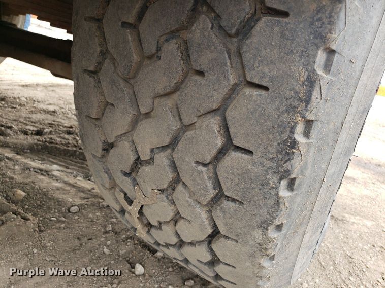 image for item DP7951 2000 Sterling L/LT9500  dump truck