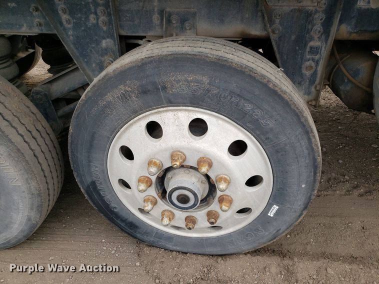 image for item DP7951 2000 Sterling L/LT9500  dump truck