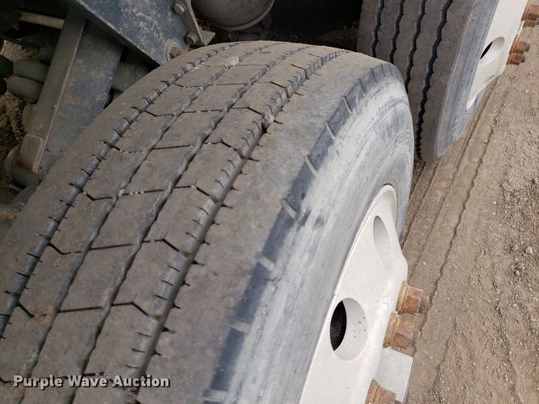 image for item DP7951 2000 Sterling L/LT9500  dump truck