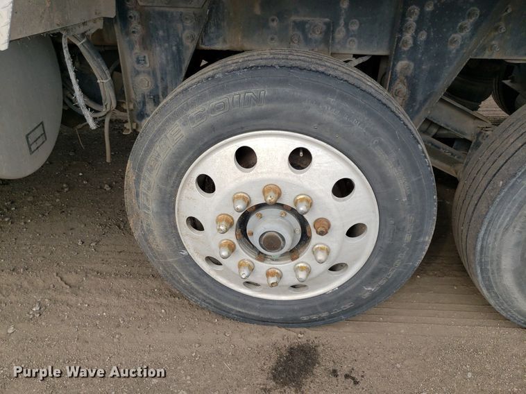 image for item DP7951 2000 Sterling L/LT9500  dump truck