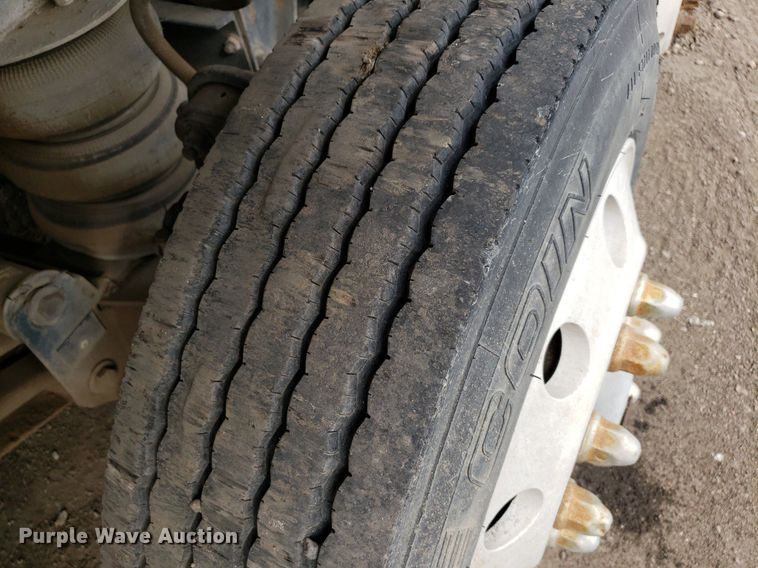 image for item DP7951 2000 Sterling L/LT9500  dump truck