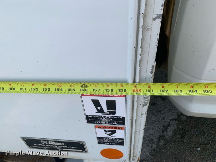 image for item DP8648 2017 Dodge Ram 5500HD  bucket truck