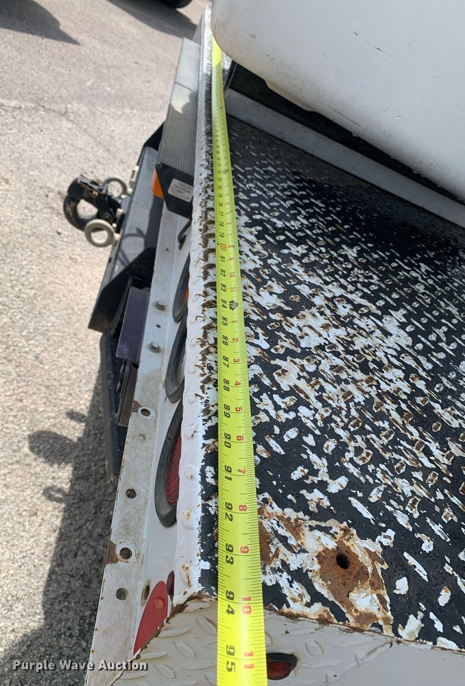 image for item DP8648 2017 Dodge Ram 5500HD  bucket truck