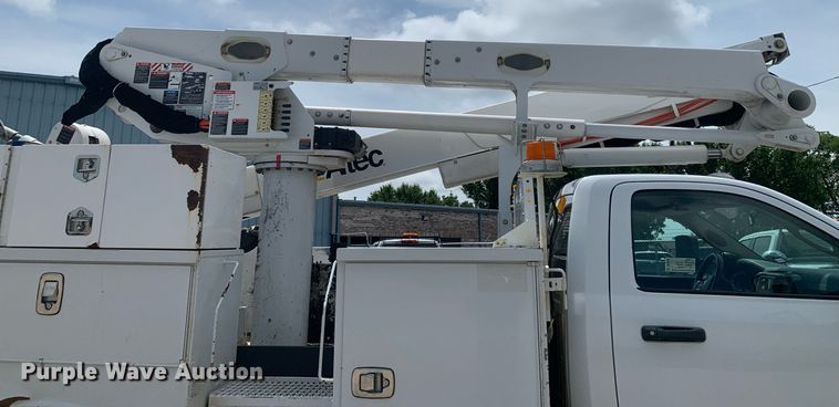 image for item DP8648 2017 Dodge Ram 5500HD  bucket truck