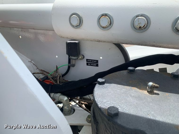 image for item DP8648 2017 Dodge Ram 5500HD  bucket truck