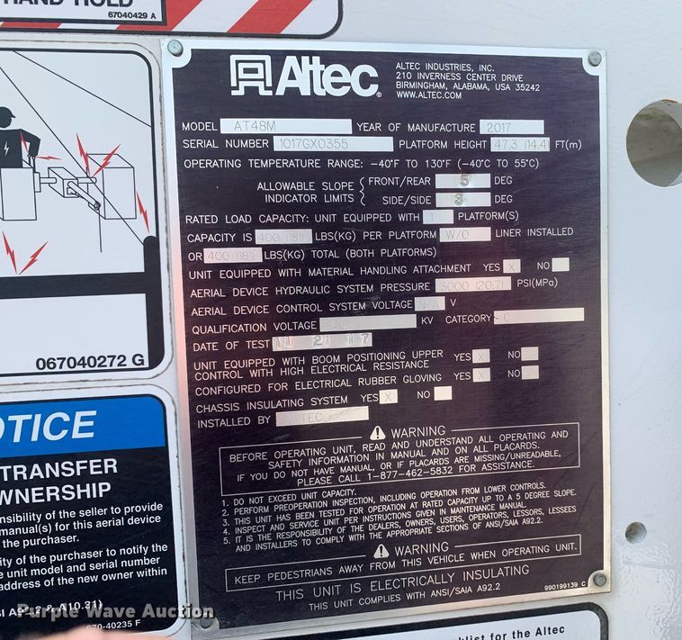 image for item DP8648 2017 Dodge Ram 5500HD  bucket truck