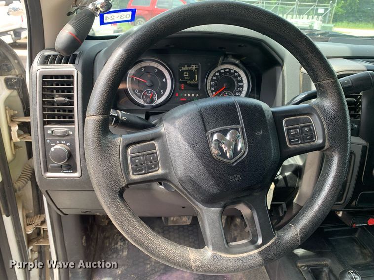 image for item DP8648 2017 Dodge Ram 5500HD  bucket truck