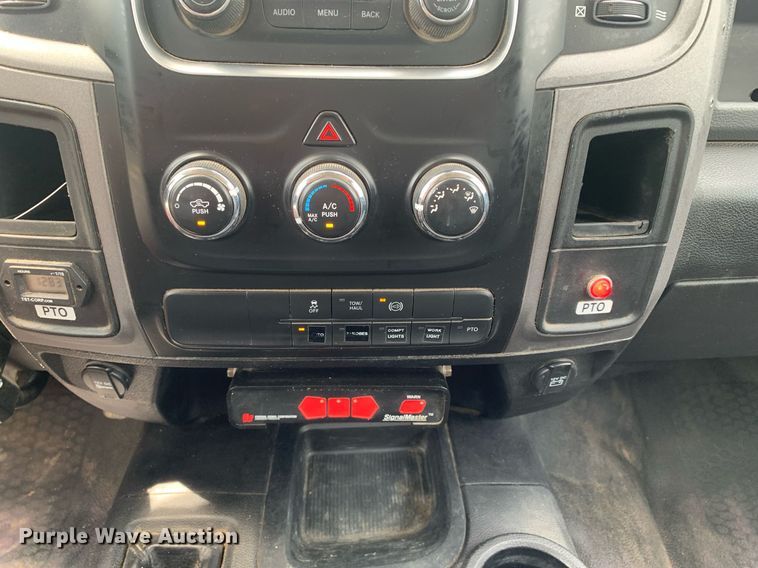 image for item DP8648 2017 Dodge Ram 5500HD  bucket truck