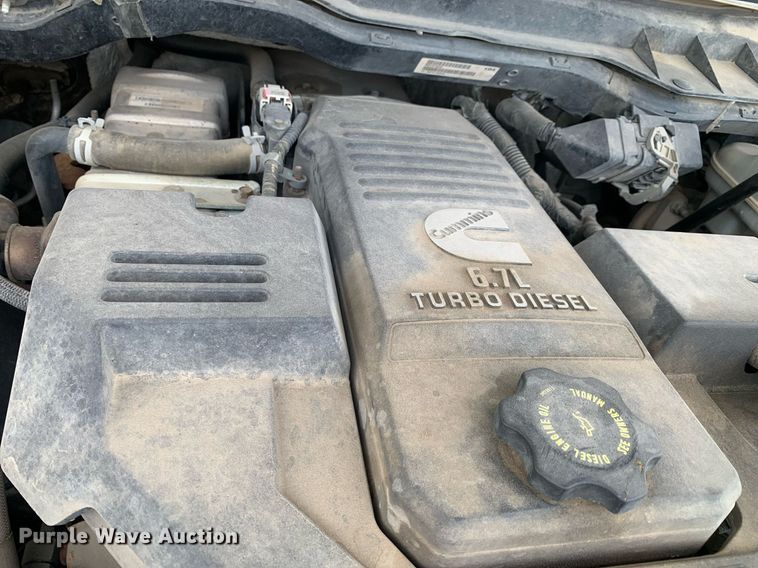 image for item DP8648 2017 Dodge Ram 5500HD  bucket truck