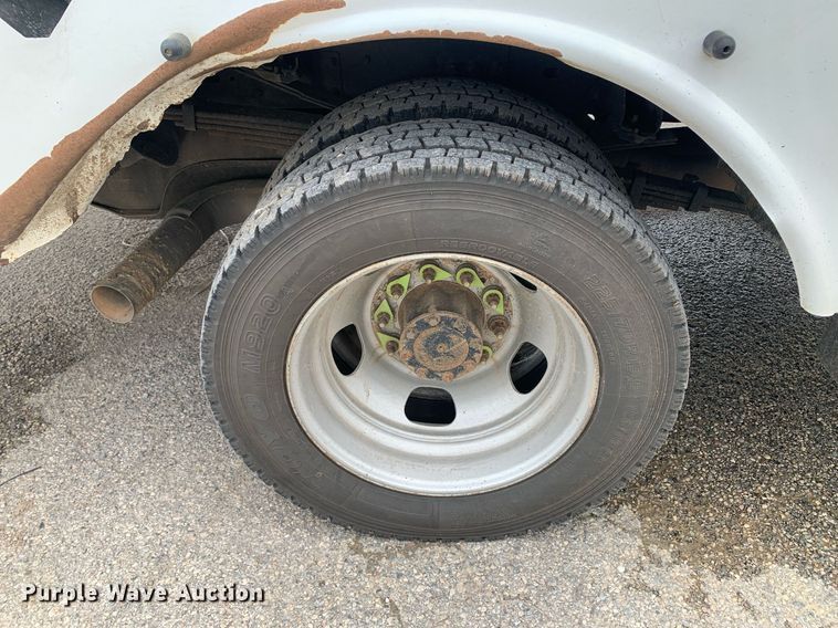 image for item DP8648 2017 Dodge Ram 5500HD  bucket truck